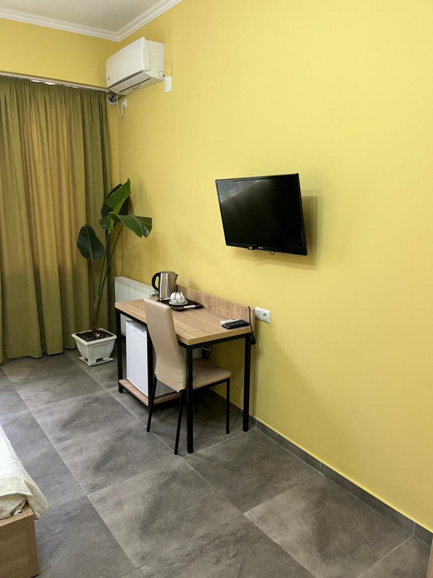 WESTAY Hotel Tbilisi Buitenkant foto