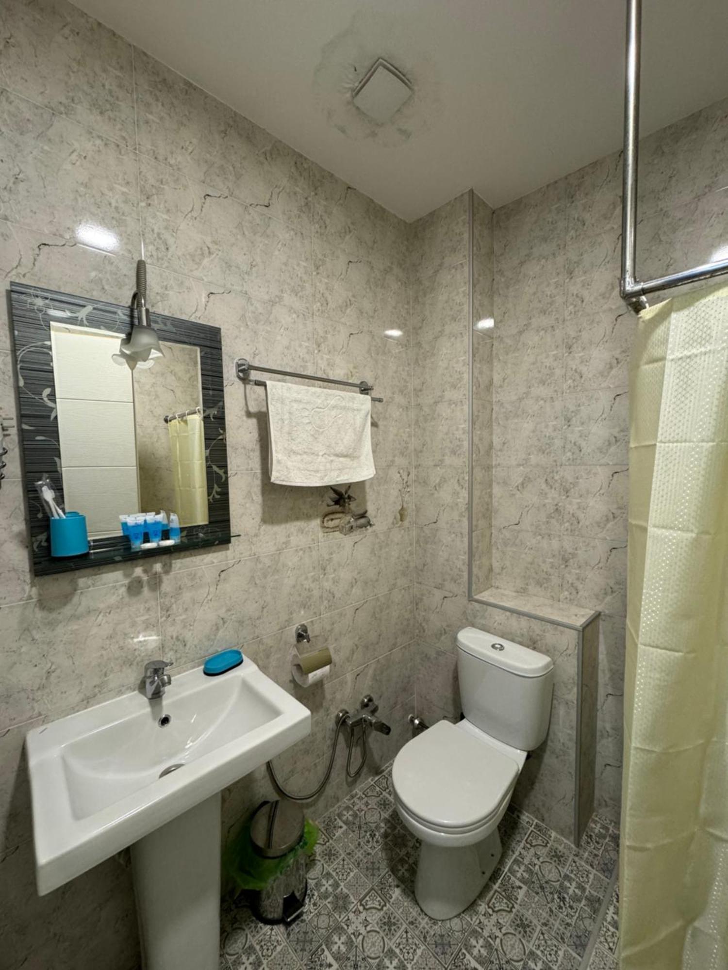 WESTAY Hotel Tbilisi Buitenkant foto