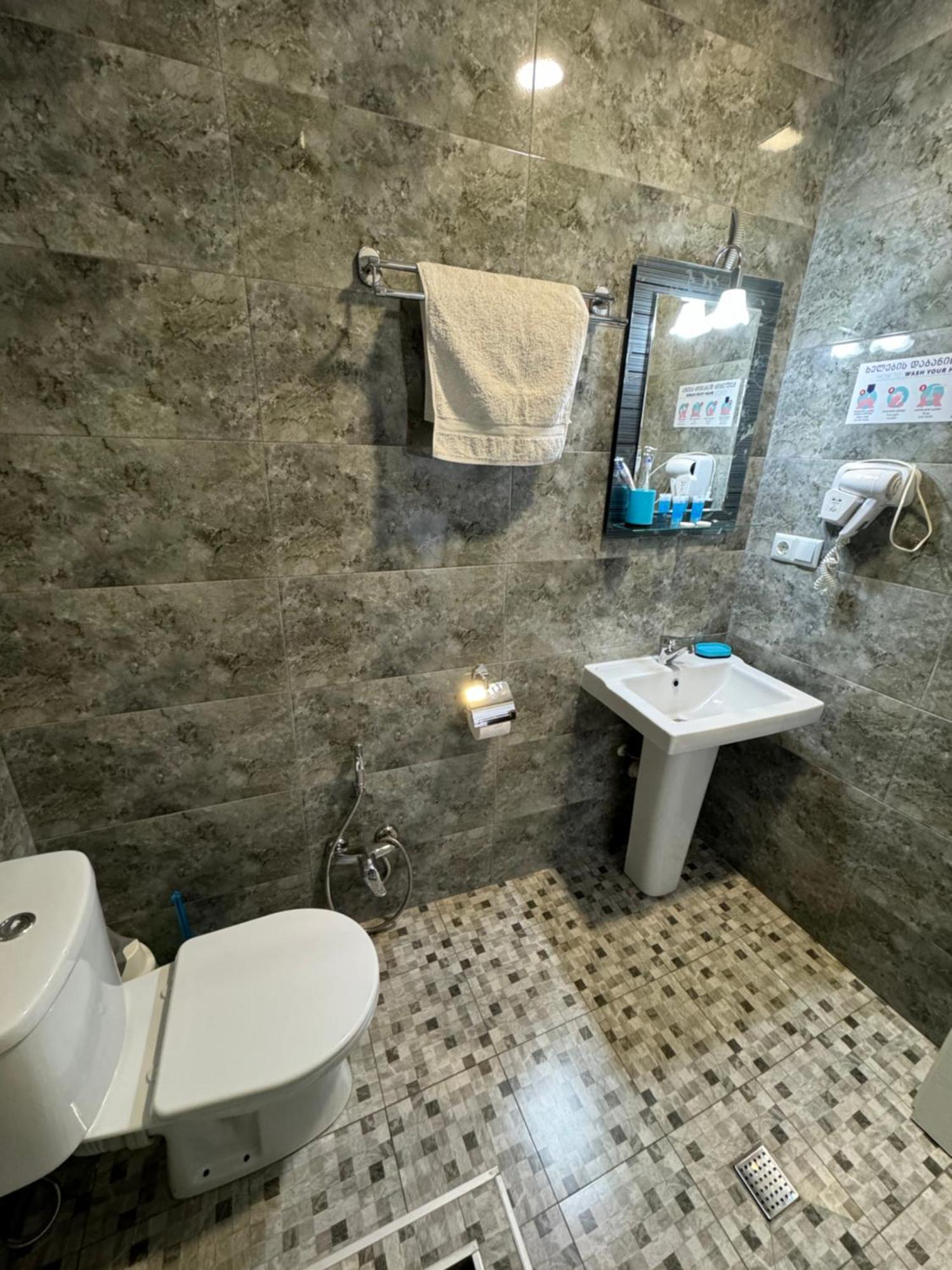 WESTAY Hotel Tbilisi Buitenkant foto