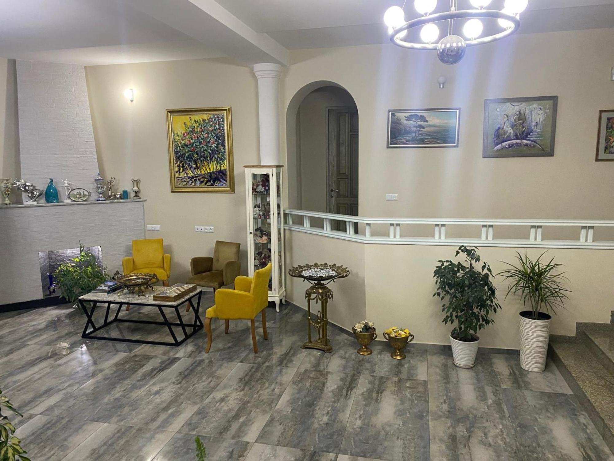WESTAY Hotel Tbilisi Buitenkant foto