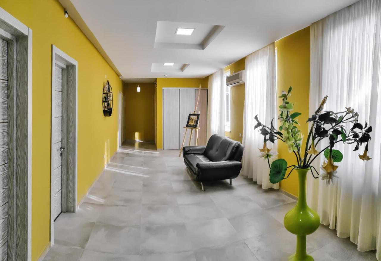 WESTAY Hotel Tbilisi Buitenkant foto