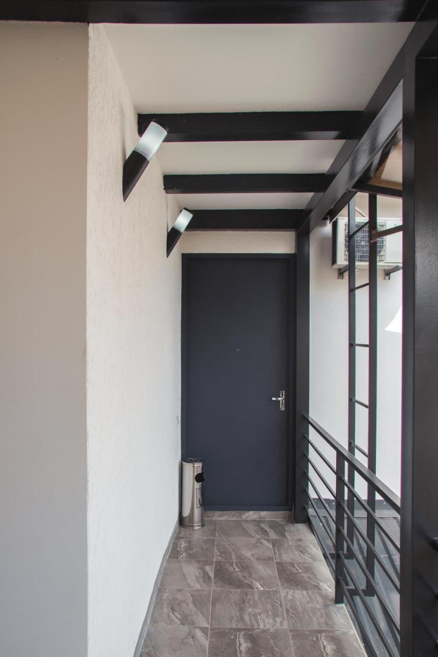 WESTAY Hotel Tbilisi Buitenkant foto