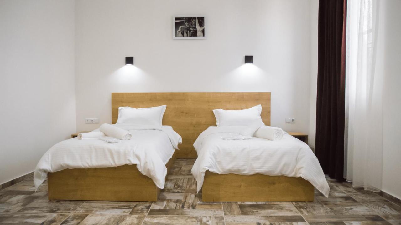 WESTAY Hotel Tbilisi Buitenkant foto
