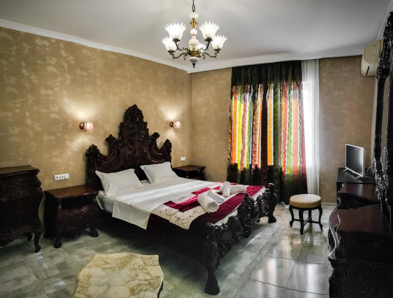 WESTAY Hotel Tbilisi Buitenkant foto