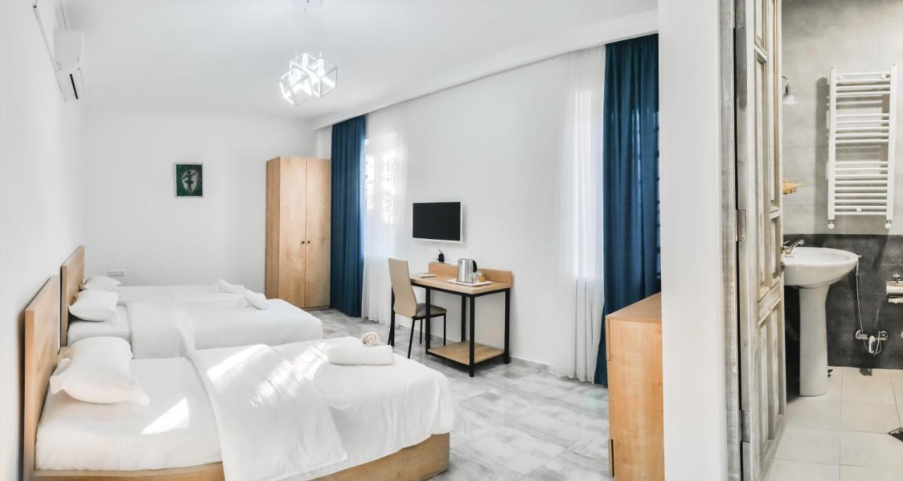 WESTAY Hotel Tbilisi Buitenkant foto